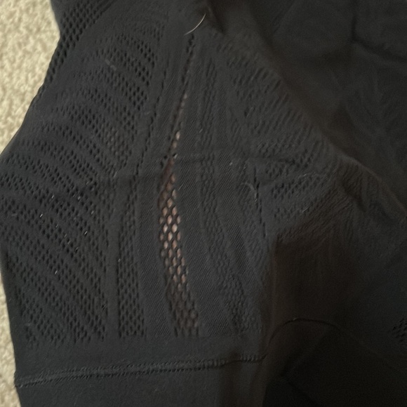 Lululemon size 4 high neck tank - Picture 3 of 3